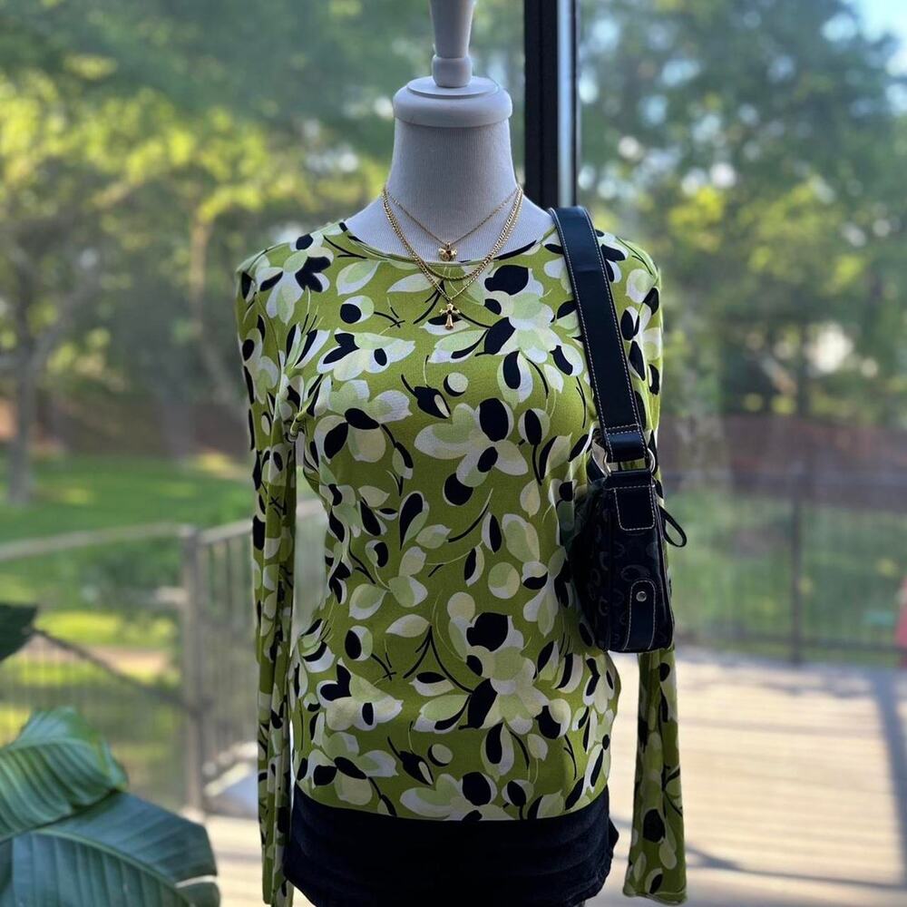 VTG Y2K 2005 Classiques Entier Silk Green Floral Top